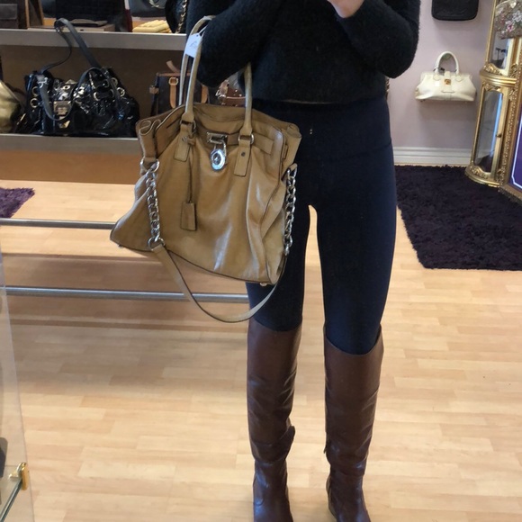 Large light tan Hamilton - Picture 5 of 6